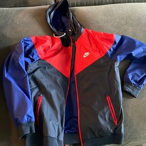 Nike Mens windbreaker size Medium.